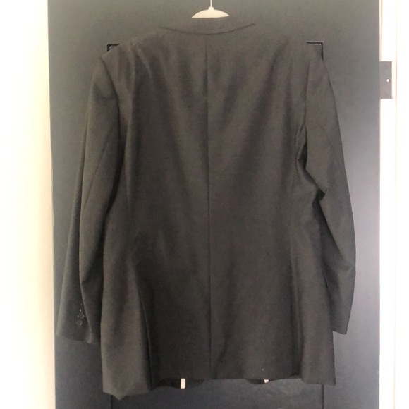 Mens Hugo Boss single Breasted Charcoal Suit - Picture 2 of 4